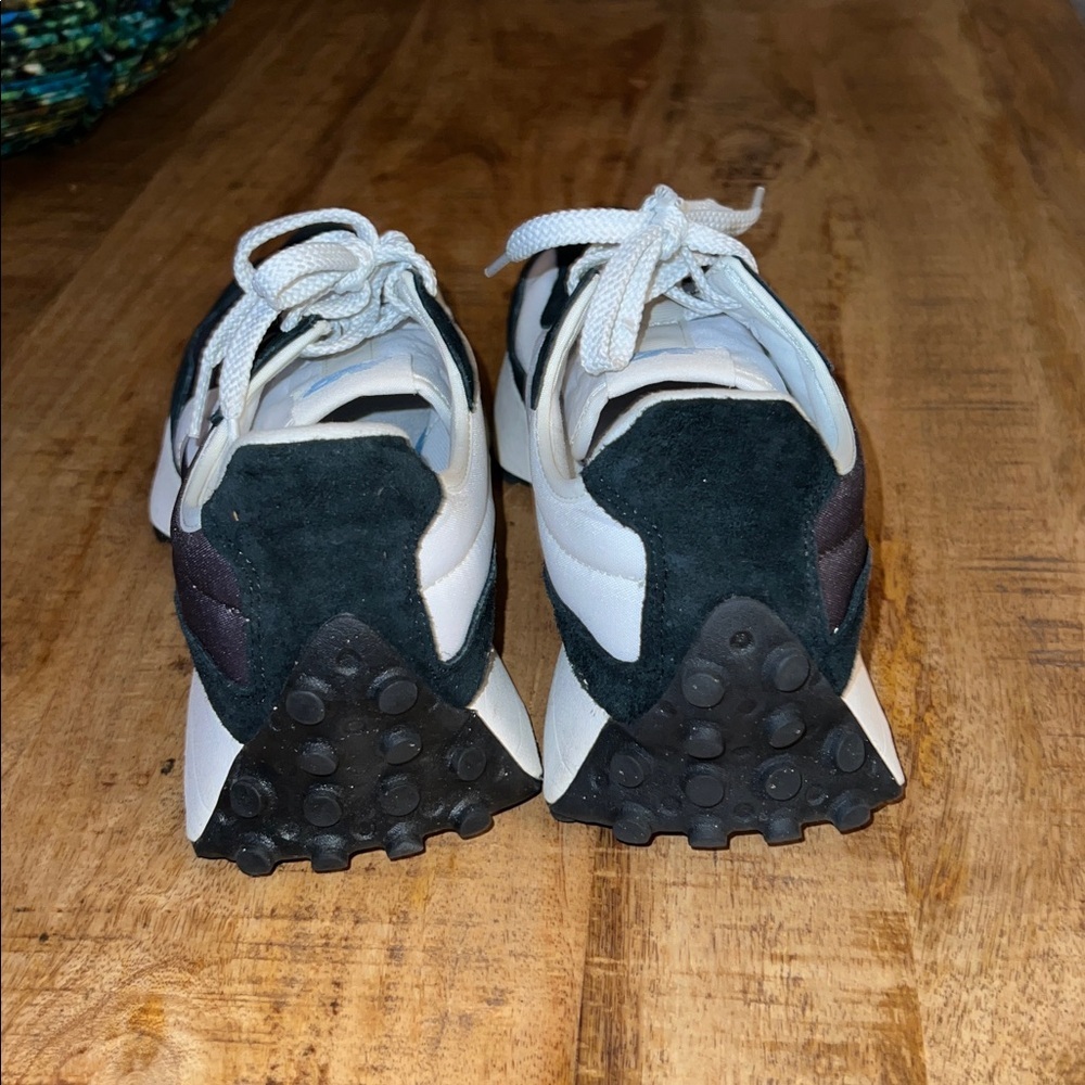 New Balance White Sneakers - Picture 3 of 4